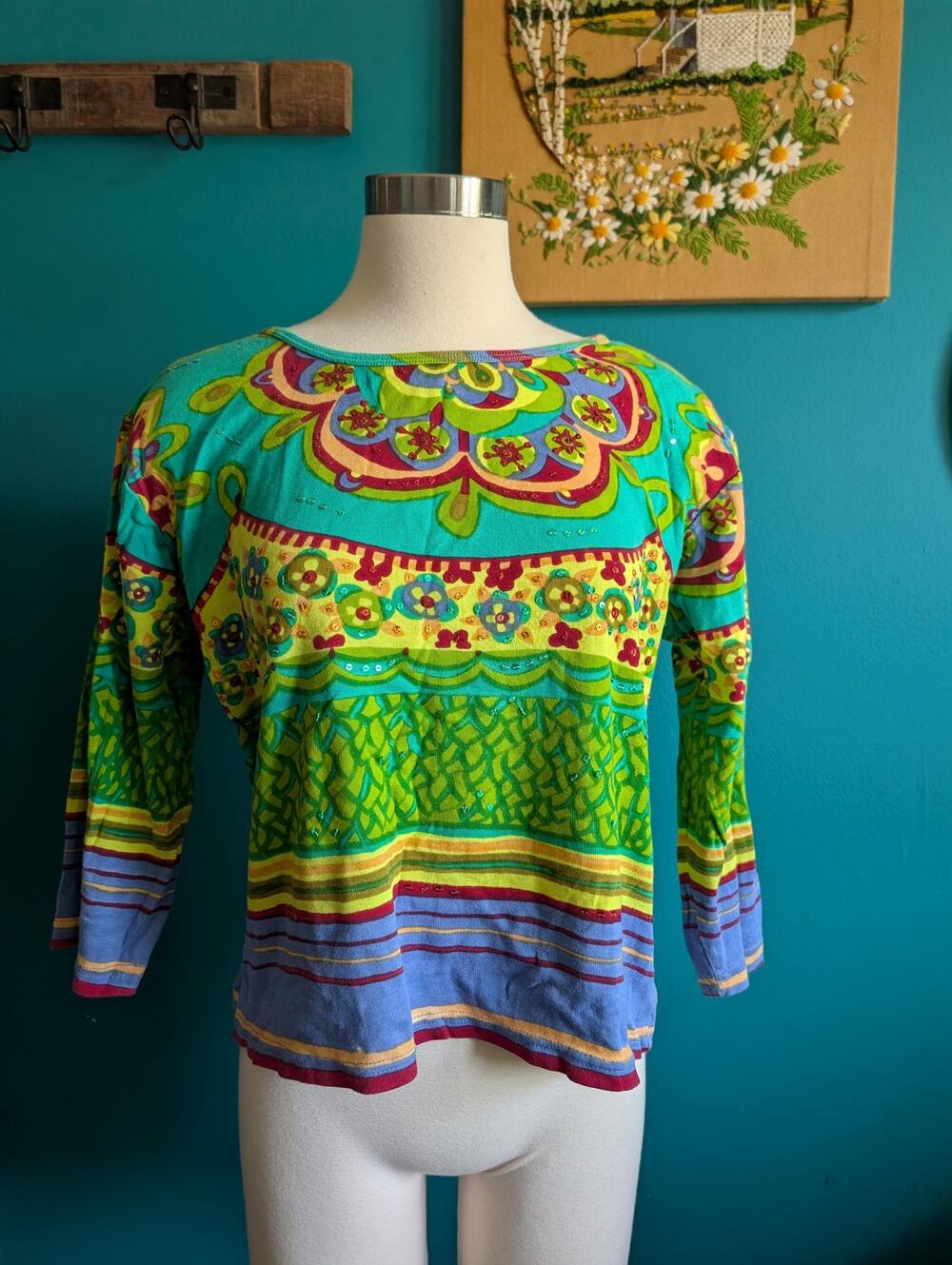 Women's vintage 90s Y2K printed three quarter length sleeve tee XL granola girl